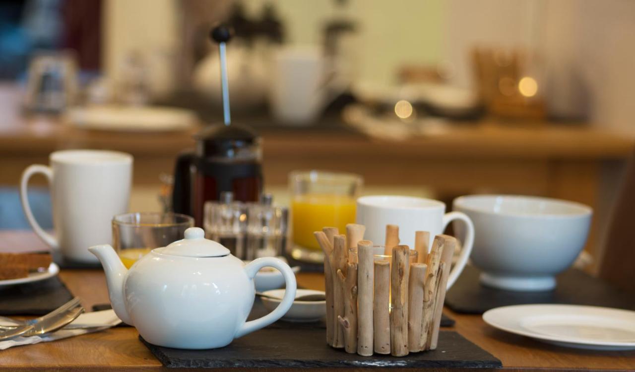 Bed and Breakfast Waves In Bournemouth Esterno foto